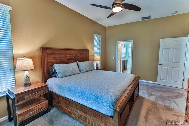5904 W MEADOWPARK Lane, Crystal River, FL 34429