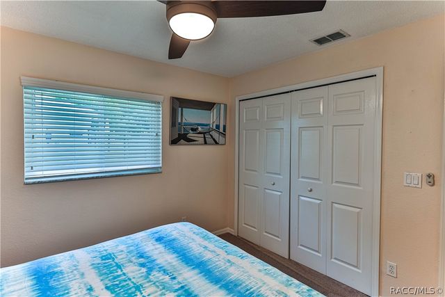 5904 W MEADOWPARK Lane, Crystal River, FL 34429