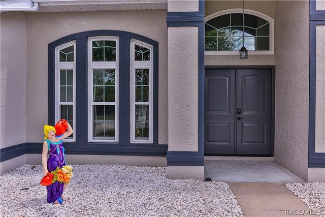 5904 W MEADOWPARK Lane, Crystal River, FL 34429