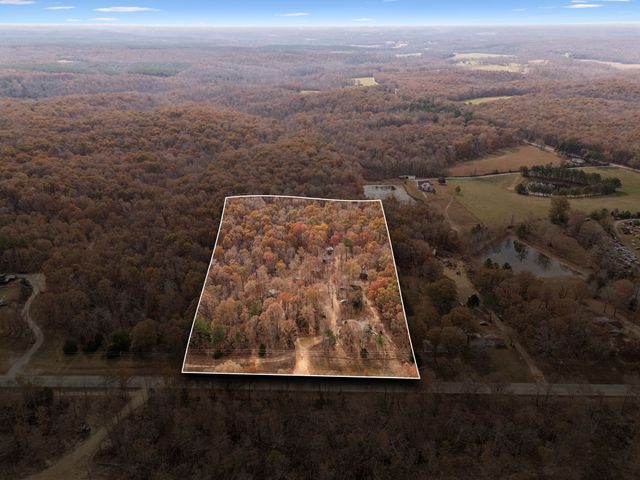 3158 Summertown Hwy, Summertown, TN 38483