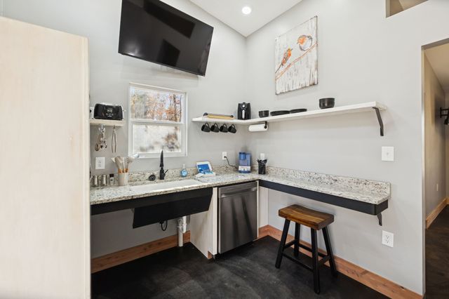 3158 Summertown Hwy, Summertown, TN 38483