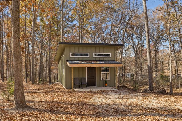 3158 Summertown Hwy, Summertown, TN 38483