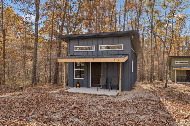 3158 Summertown Hwy, Summertown, TN 38483