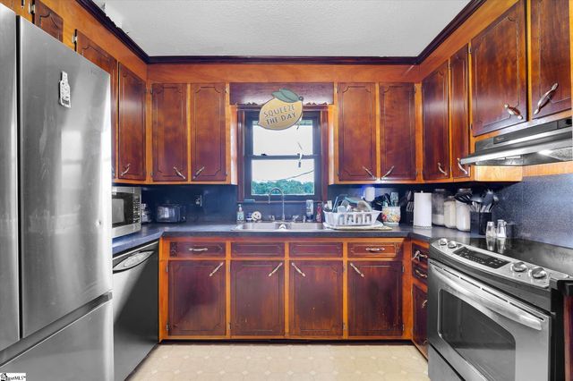 126 Crawford Road, Starr, SC 29684
