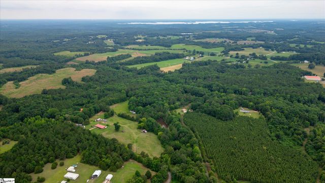 126 Crawford Road, Starr, SC 29684