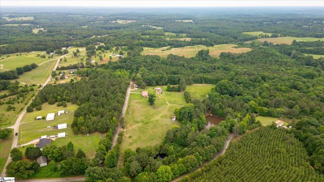 126 Crawford Road, Starr, SC 29684