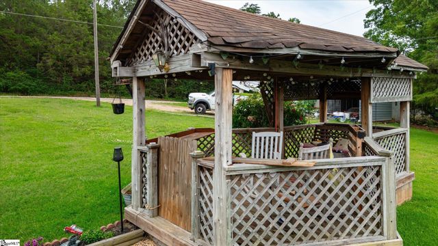 126 Crawford Road, Starr, SC 29684