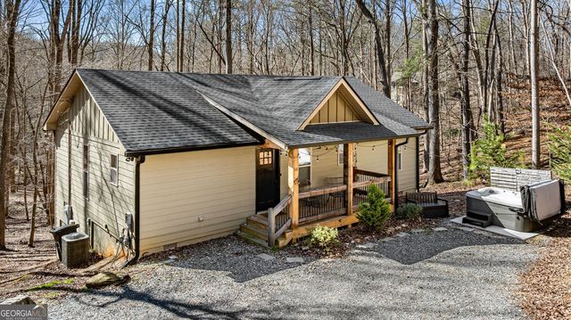 56 Elmwood Circle, Ellijay, GA 30540