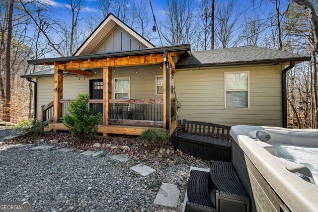 56 Elmwood Circle, Ellijay, GA 30540