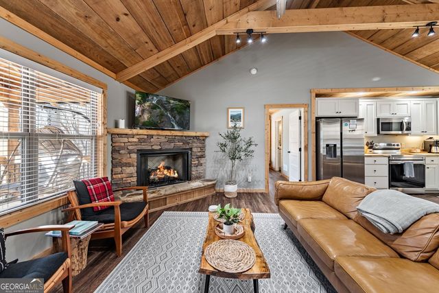 56 Elmwood Circle, Ellijay, GA 30540