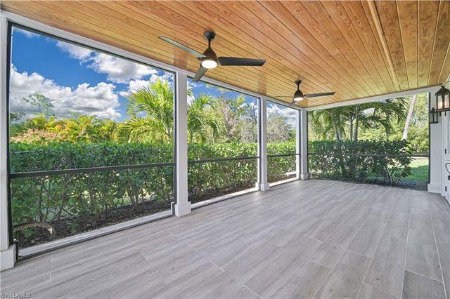 6941 Hunters RD, Naples, FL 34109