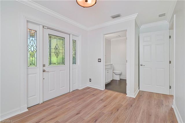 6941 Hunters RD, Naples, FL 34109