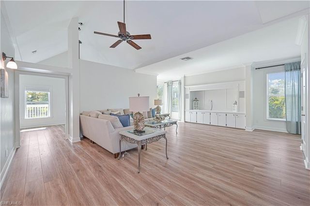 6941 Hunters RD, Naples, FL 34109