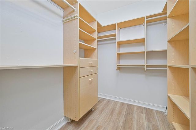 6941 Hunters RD, Naples, FL 34109