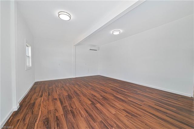 6941 Hunters RD, Naples, FL 34109