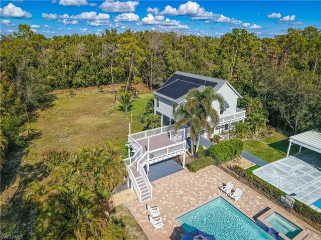 6941 Hunters RD, Naples, FL 34109