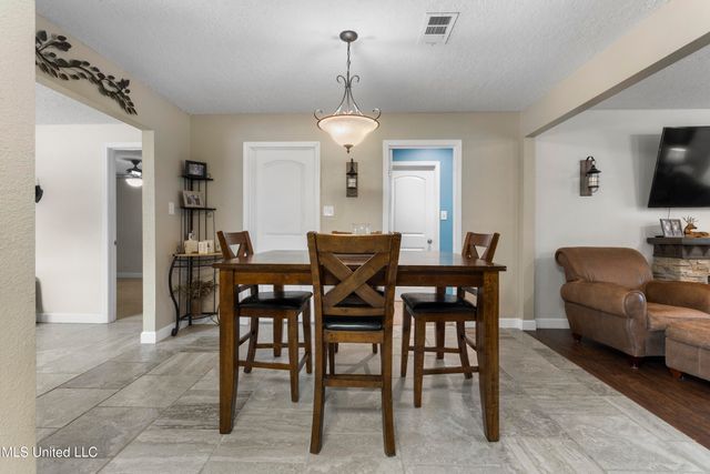 14199 Dundeewood Road, Biloxi, MS 39532