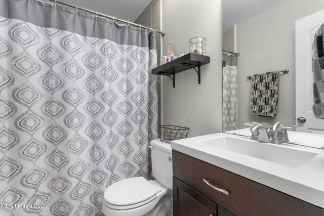 14199 Dundeewood Road, Biloxi, MS 39532