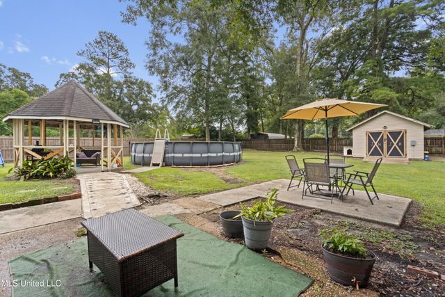14199 Dundeewood Road, Biloxi, MS 39532