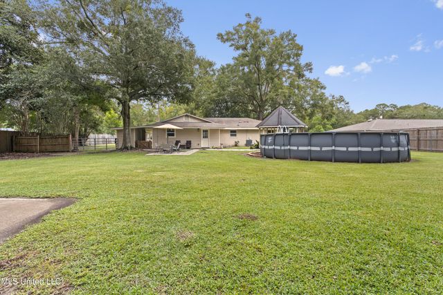 14199 Dundeewood Road, Biloxi, MS 39532