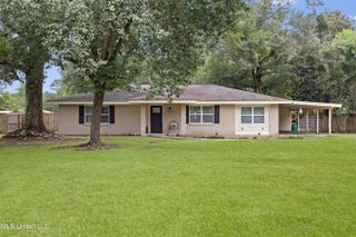 14199 Dundeewood Road, Biloxi, MS 39532