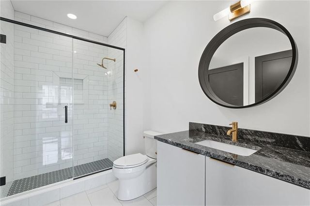 66 1st Street, Oakmont, PA 15139