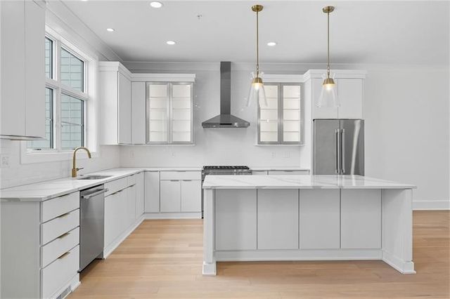 66 1st Street, Oakmont, PA 15139