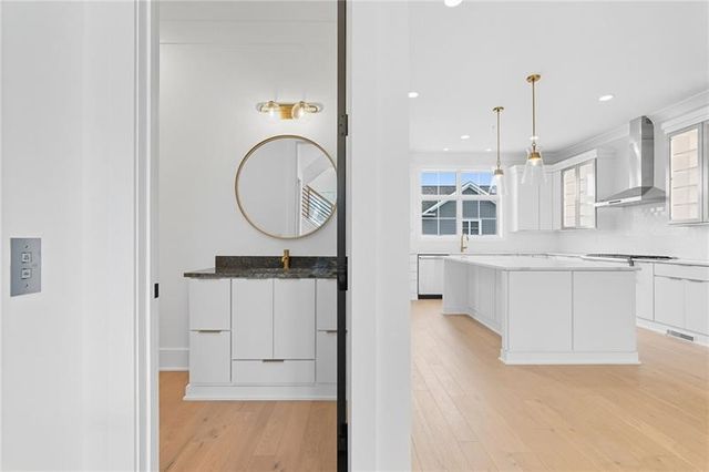 66 1st Street, Oakmont, PA 15139