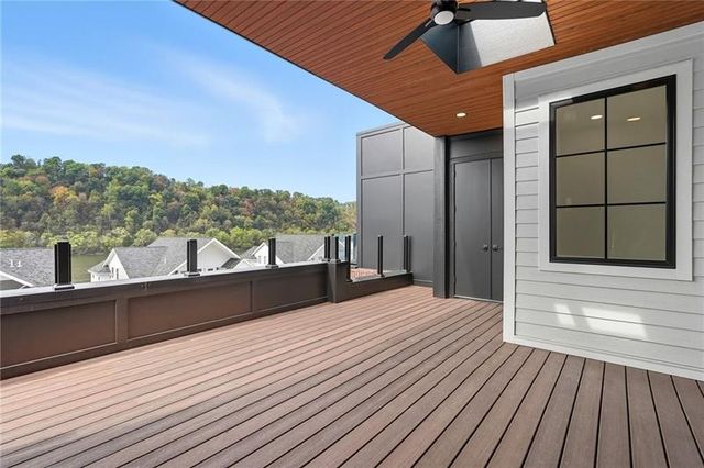 66 1st Street, Oakmont, PA 15139