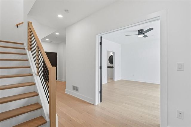 66 1st Street, Oakmont, PA 15139