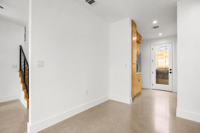 2919 E 13th ST 2, Austin, TX 78702