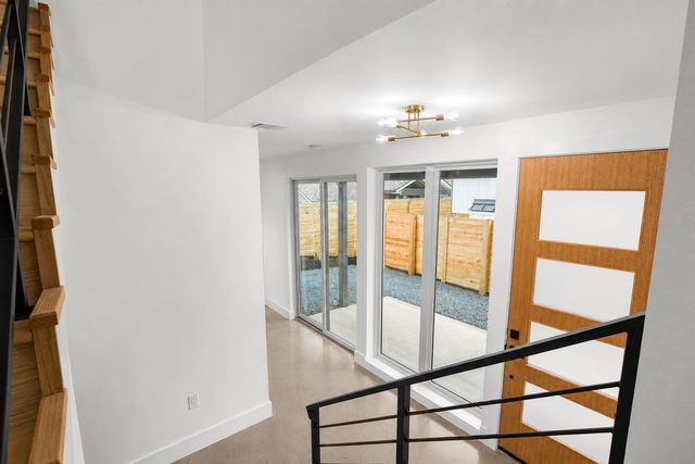2919 E 13th ST 2, Austin, TX 78702