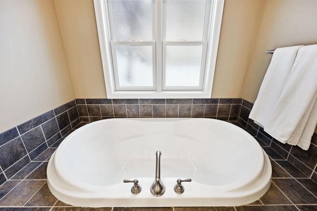 221 Glen View Road, Mount Horeb, WI 53572