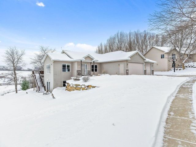 221 Glen View Road, Mount Horeb, WI 53572