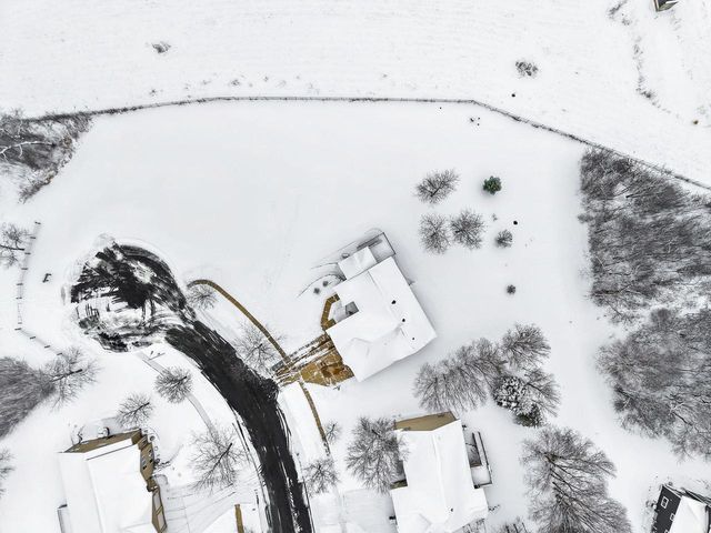 221 Glen View Road, Mount Horeb, WI 53572