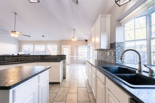 21 Heritage Way, Allen, TX 75002