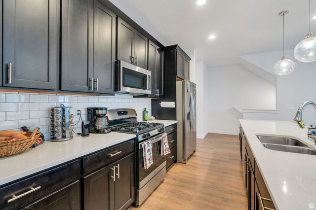 10712 S KESTREL RISE RD, South Jordan, UT 84009