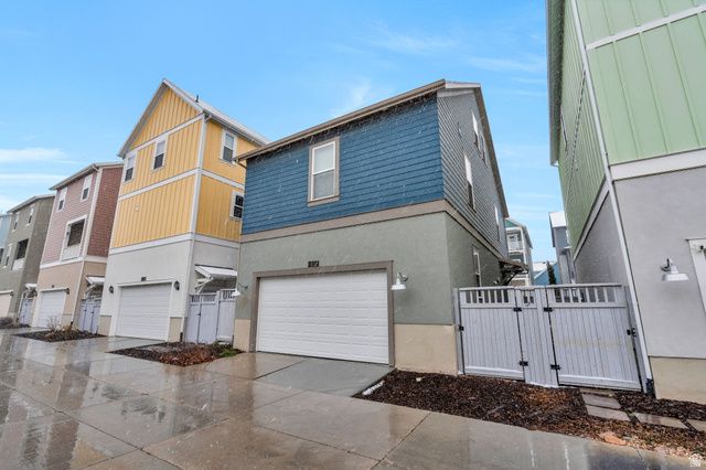 10712 S KESTREL RISE RD, South Jordan, UT 84009