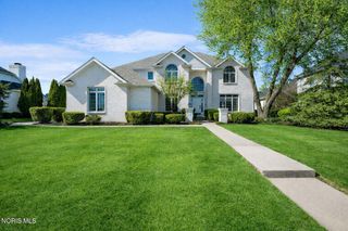 26281 Seminary Road, Perrysburg, OH 43551