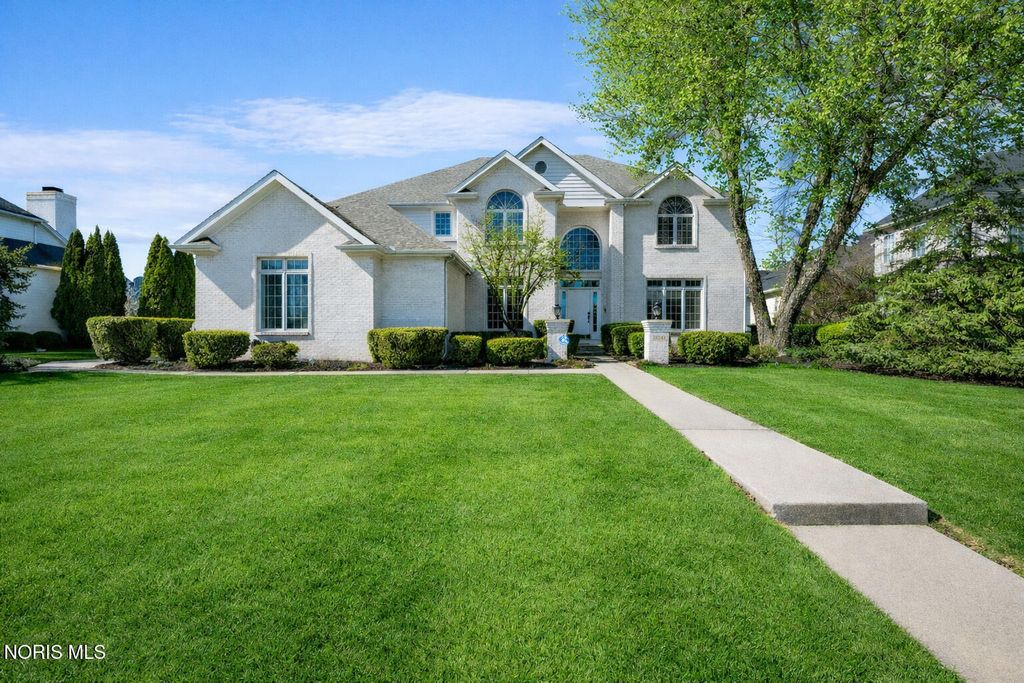 26281 Seminary Road, Perrysburg, OH 43551