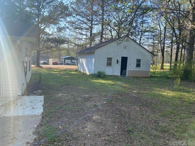 21917 E State Highway 22, Delaware, AR 72835