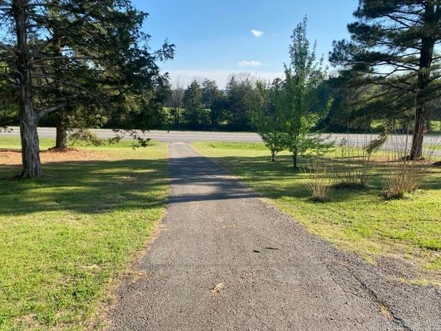 21917 E State Highway 22, Delaware, AR 72835