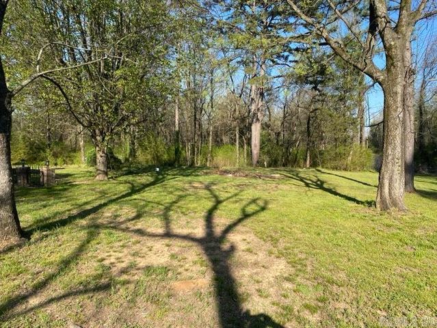 21917 E State Highway 22, Delaware, AR 72835