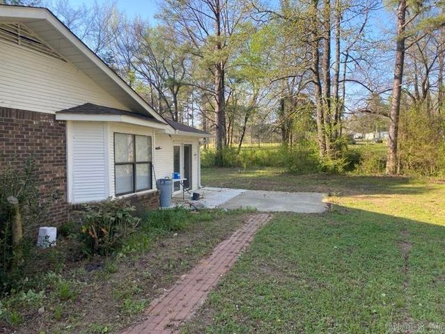 21917 E State Highway 22, Delaware, AR 72835