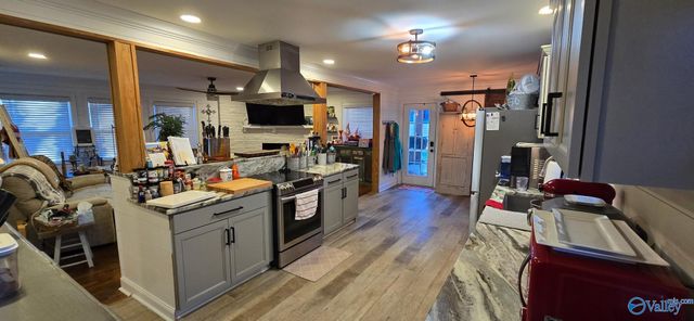 657 4th Street NW, Arab, AL 35016