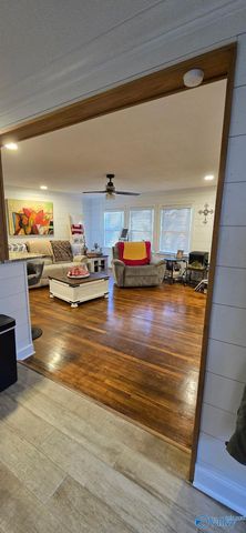 657 4th Street NW, Arab, AL 35016