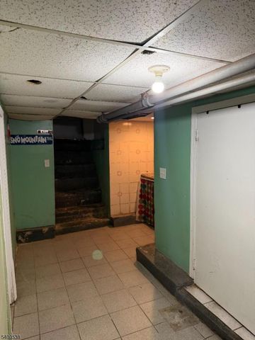 209 Inslee Pl, Elizabeth City, NJ 07206