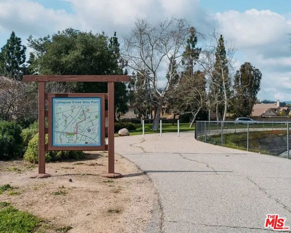 2008 Las Estrellas Court, Camarillo, CA 93012