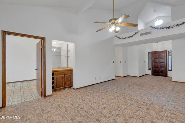 11732 CASA VIEW Drive, El Paso, TX 79936