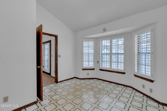 11732 CASA VIEW Drive, El Paso, TX 79936